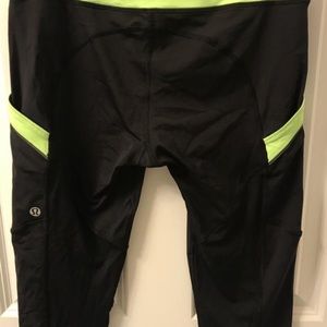 Lululemon cropped pants